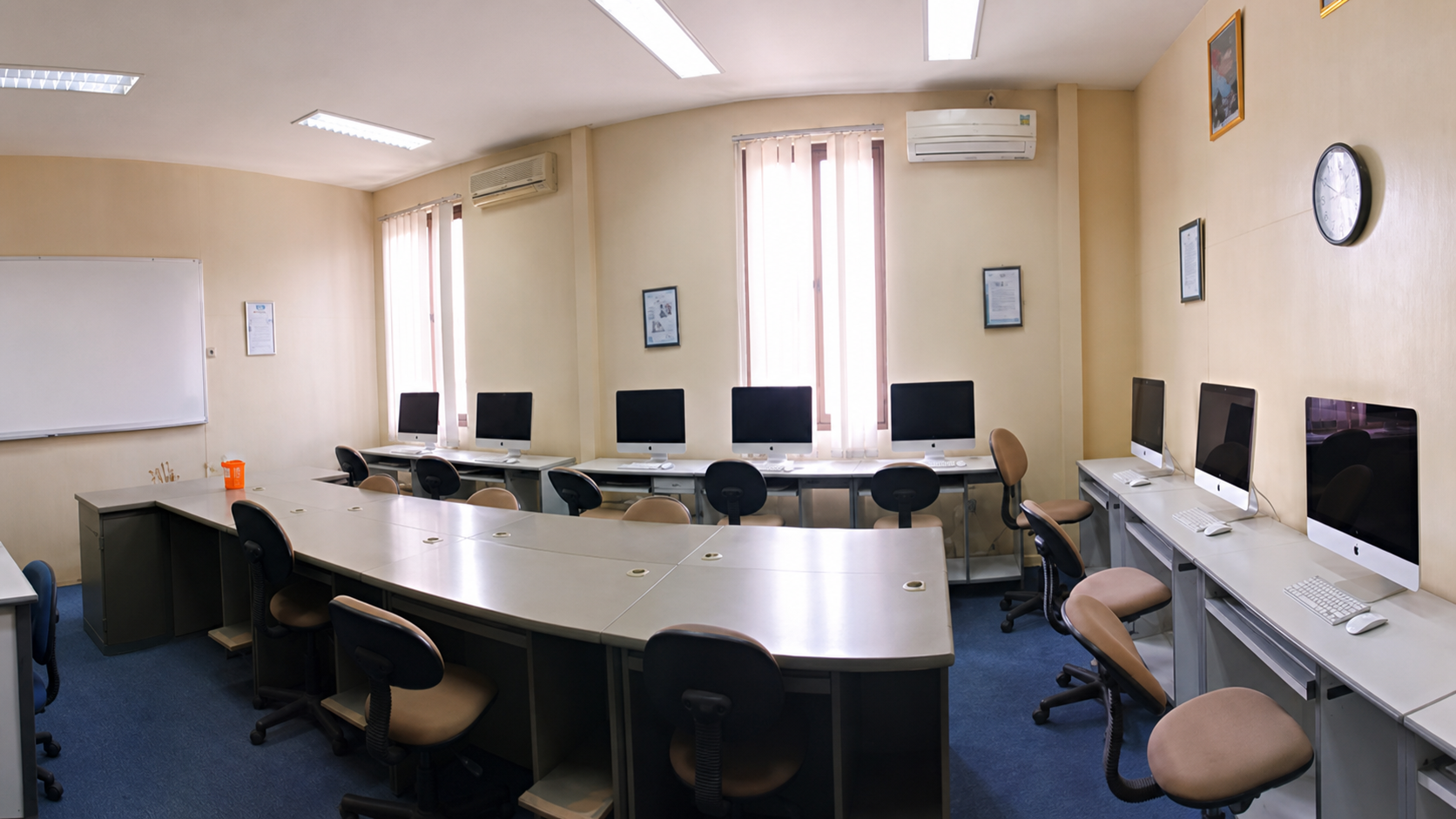 Laboratorium Komputer iMac